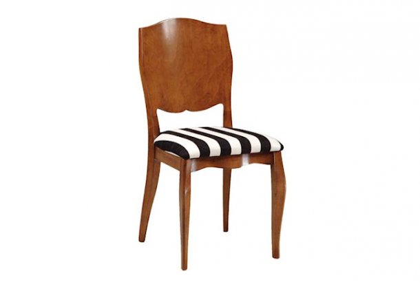 стул с мягким сиденьем типа Scirea 